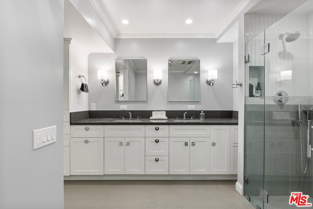 10590 Wilshire Boulevard, Unit 1502 Los Angeles, CA 90024 - Photo 26 of 35