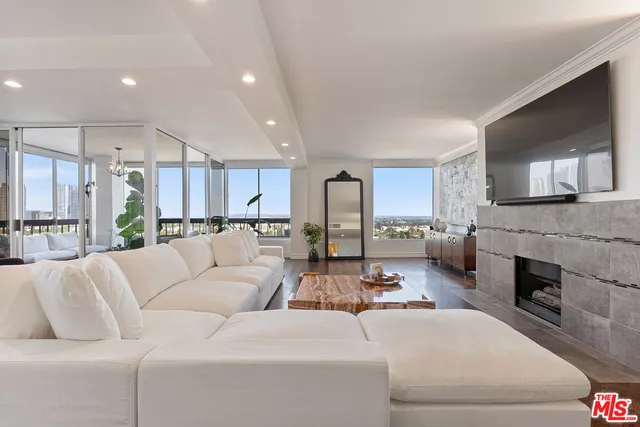 $10,990 | 10590 Wilshire Boulevard, Unit 1502, Los Angeles, CA 90024