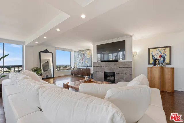 $10,990 | 10590 Wilshire Boulevard, Unit 1502, Los Angeles, CA 90024