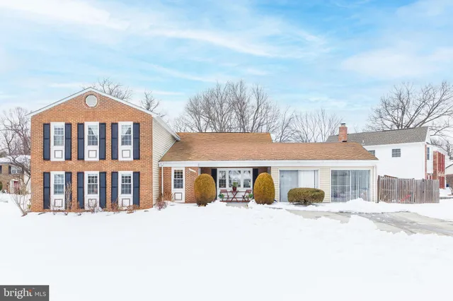 $719,000 | 2104 Maleady Drive, Herndon, VA 20170