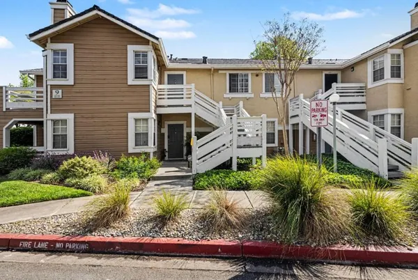$2,035 | 2915 North Texas Street, Unit 248, Fairfield, CA 94533