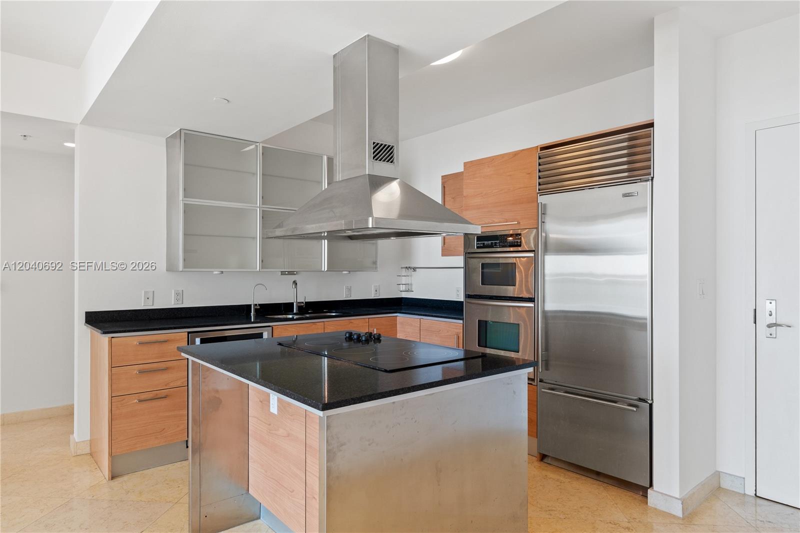 218 Southeast 14th Street, Unit 1803 Miami, FL 33131 - Photo 2 of 23