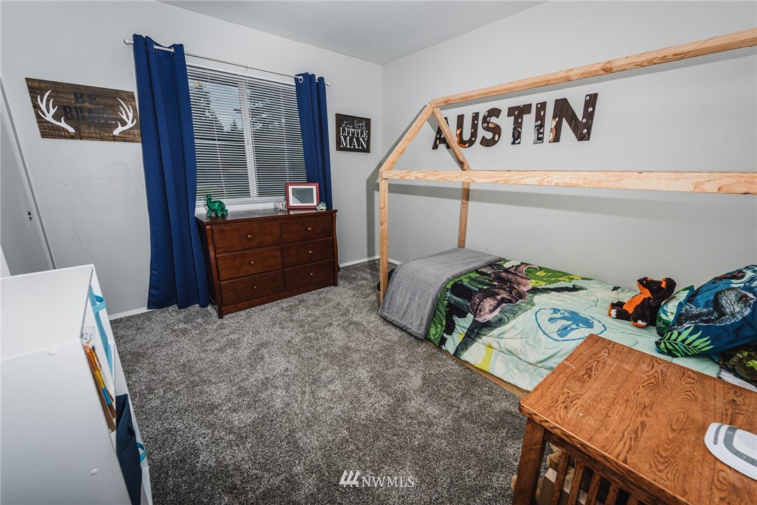 9540 178th Avenue Southwest Rochester, WA 98579 - Photo 15 of 20