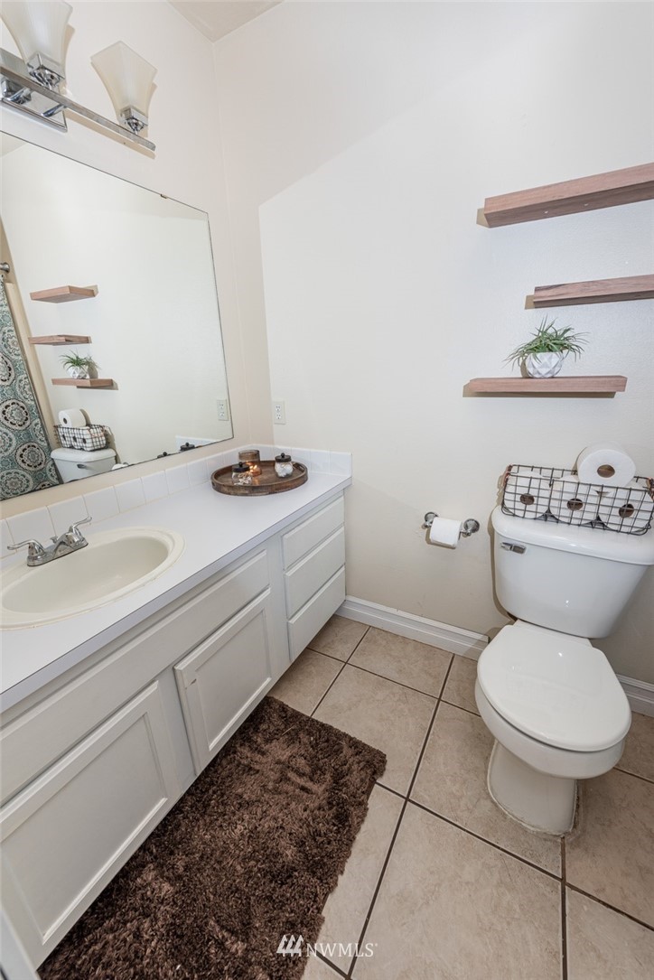9540 178th Avenue Southwest Rochester, WA 98579 - Photo 10 of 20