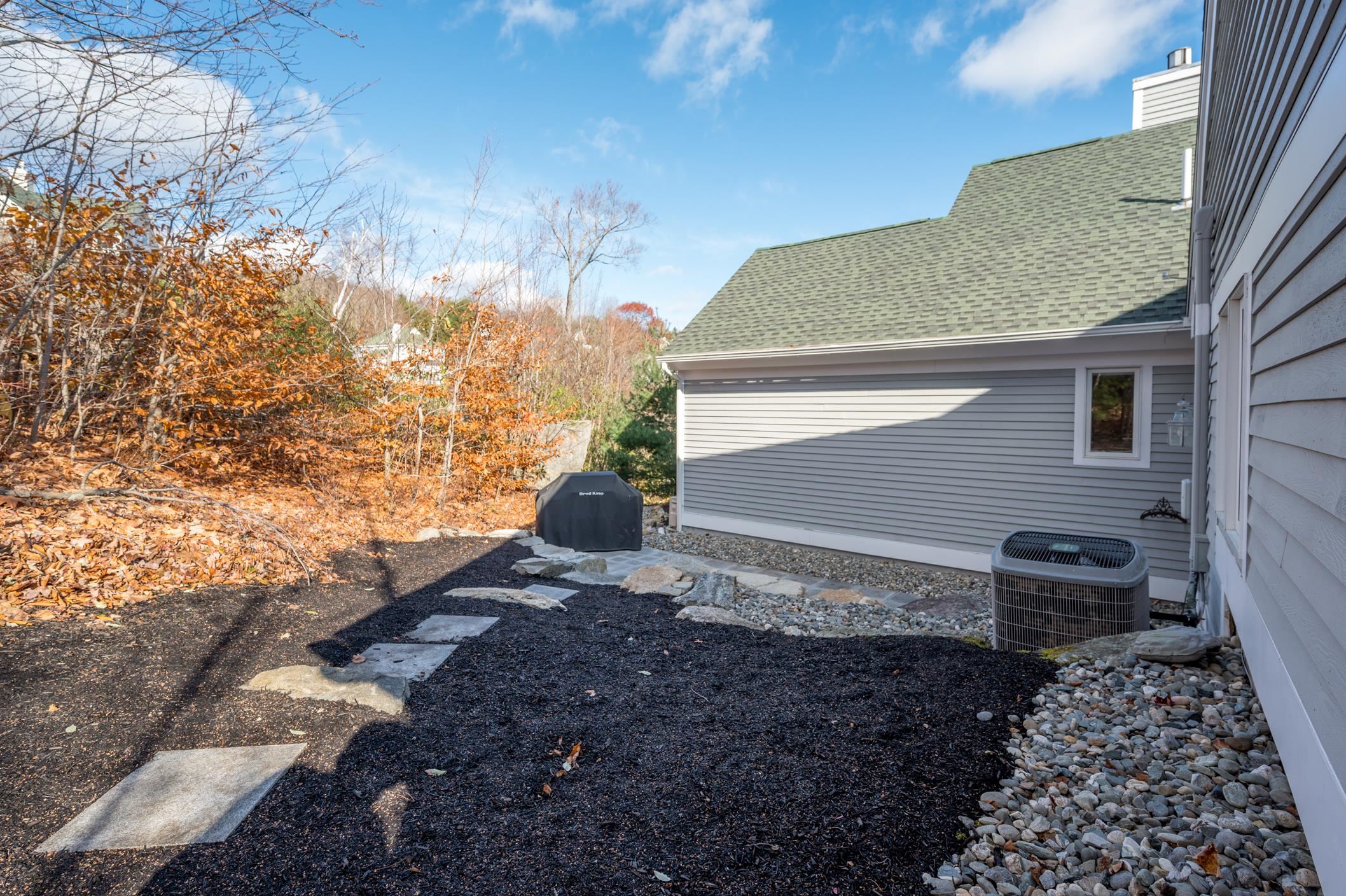 29 Hawk Ridge Road Meredith, NH 03253 - Photo 7 of 37