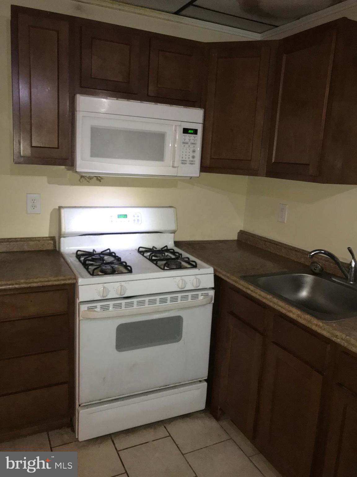 4413 Old York Road Baltimore, MD 21212 - Photo 3 of 12 Gallery Image 3