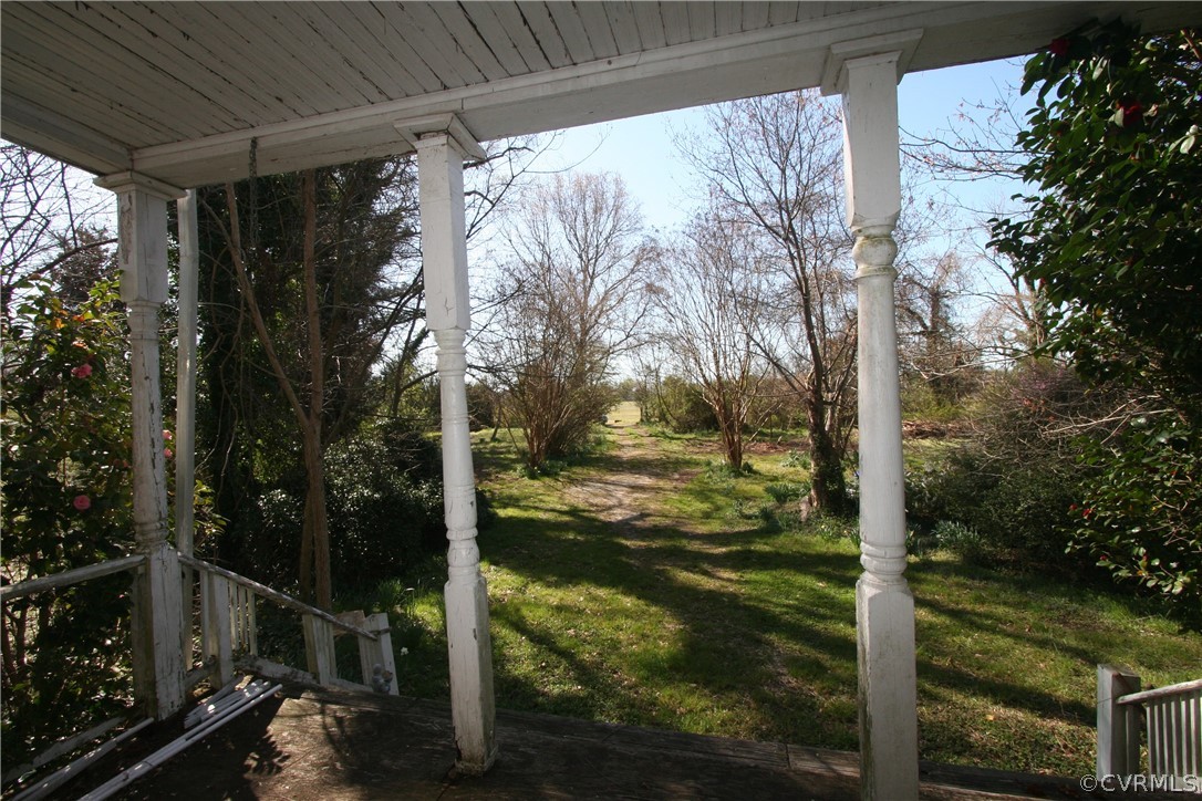 643 Gloucester Road Saluda, VA 23149 - Photo 37 of 48