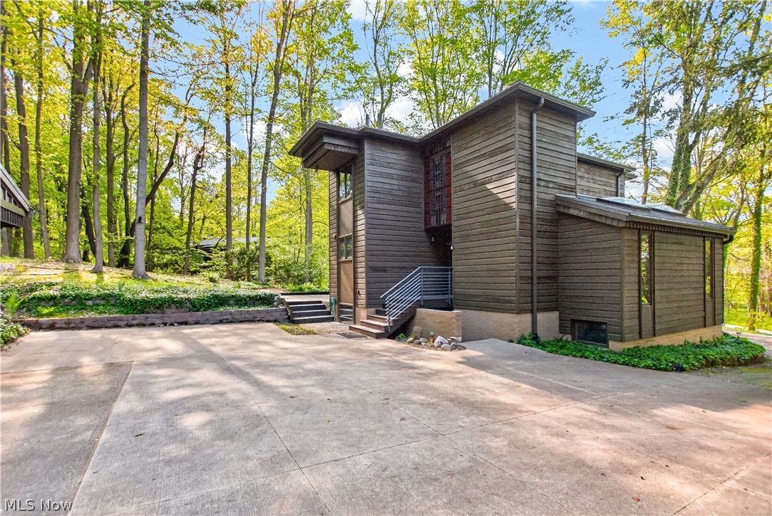 4524 Conestoga Trail Akron, OH 44321 - Photo 27 of 35