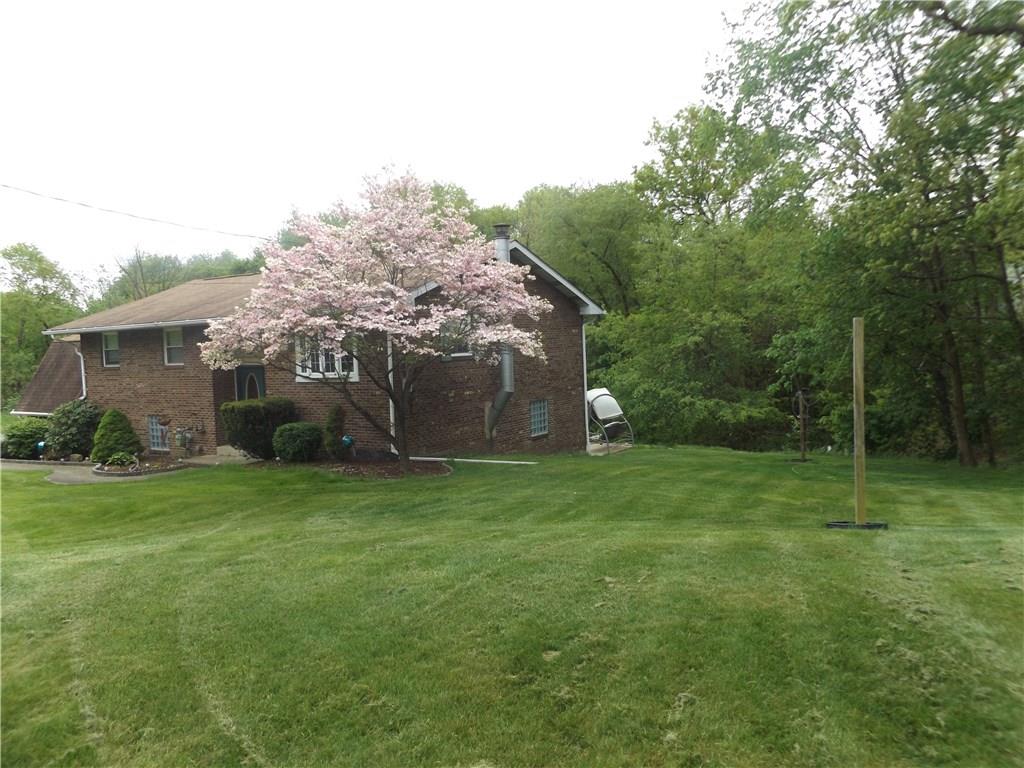 322 Holt Road Aliquippa, PA 15001 - Photo 3 of 21 Gallery Image 3