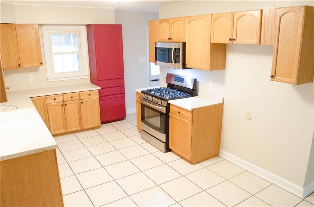 620 Hookstown Grade Road Coraopolis, PA 15108 - Photo 4 of 23 Gallery Image 4