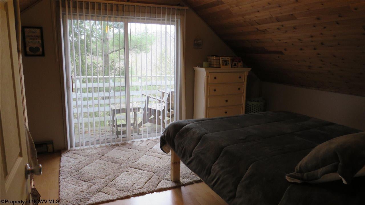 1720 Hillcrest Road Fairmont, WV 26554 - Photo 17 of 27 Gallery Image 17