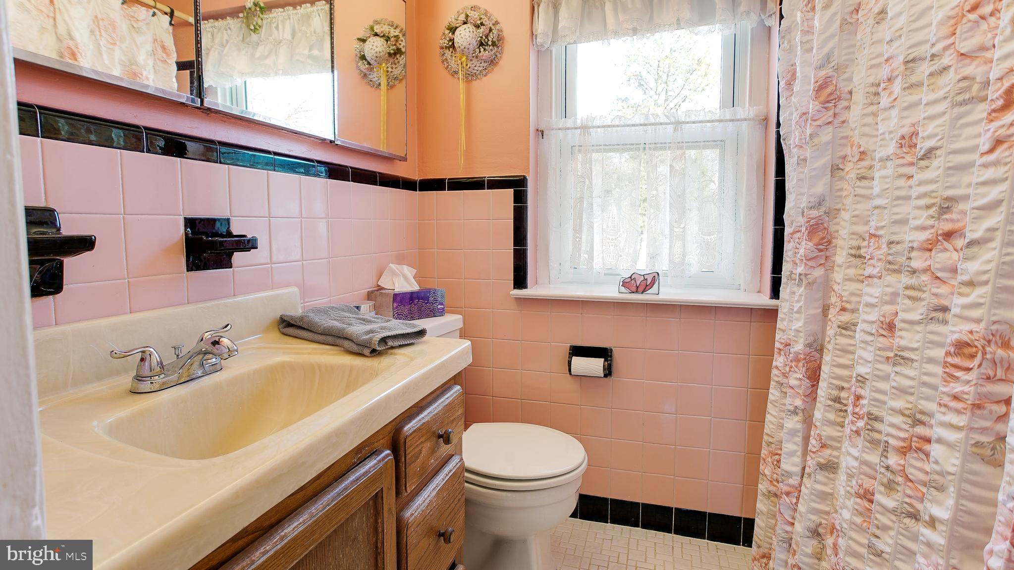 122 Heatherwood Road Havertown, PA 19083 - Photo 13 of 19 Gallery Image 13