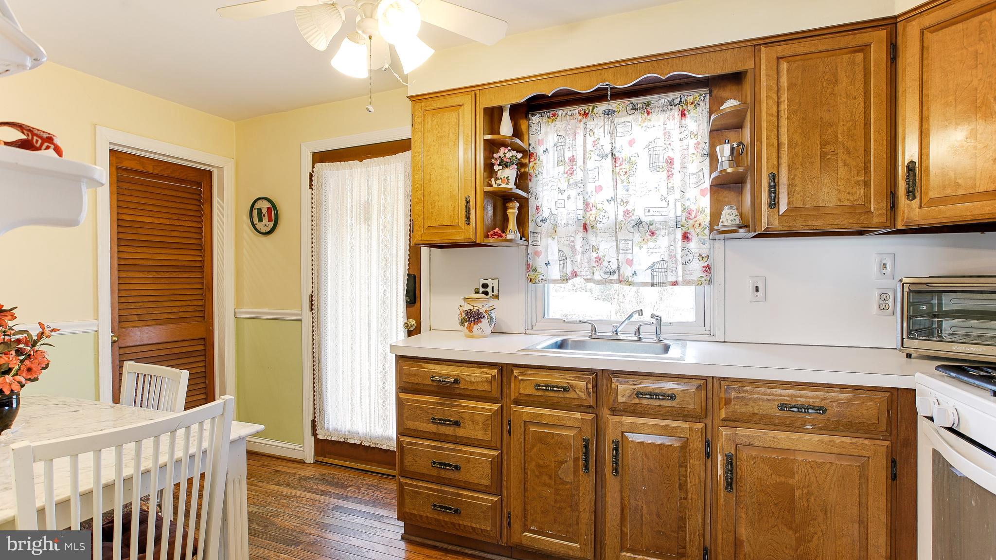 122 Heatherwood Road Havertown, PA 19083 - Photo 7 of 19 Gallery Image 7