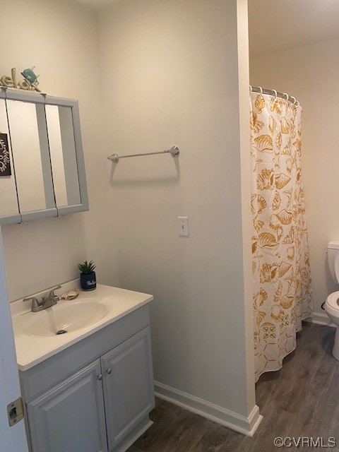 142 Samford Street Alberta, VA 23821 - Photo 13 of 24 a bathroom with a sink and a mirror