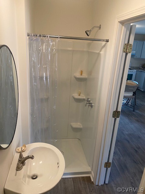 142 Samford Street Alberta, VA 23821 - Photo 15 of 24 a bathroom with a sink a mirror and a shower