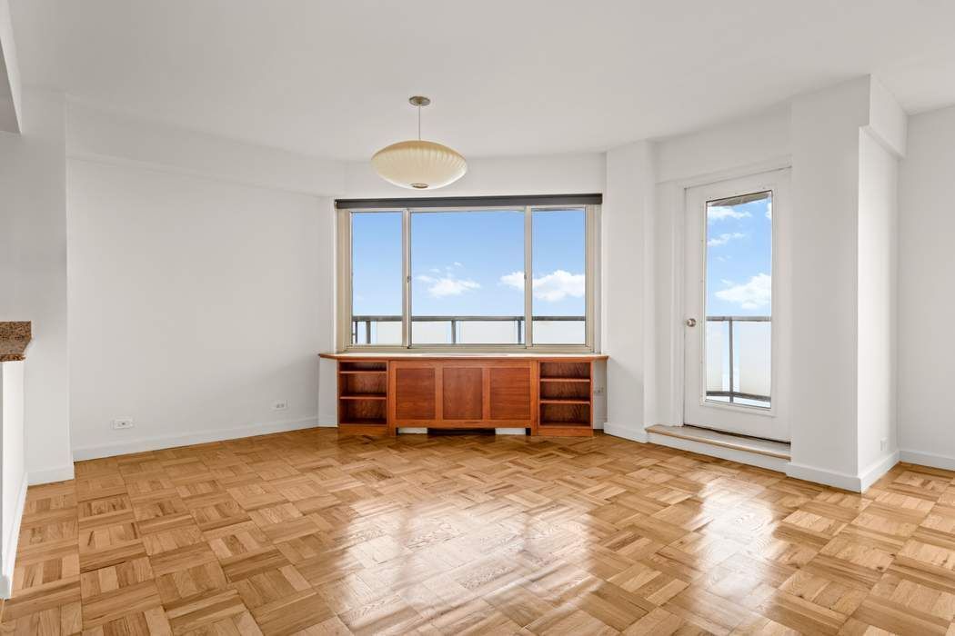 60 Riverside Drive, Unit 19C Manhattan, NY 10024 - Photo 12 of 16