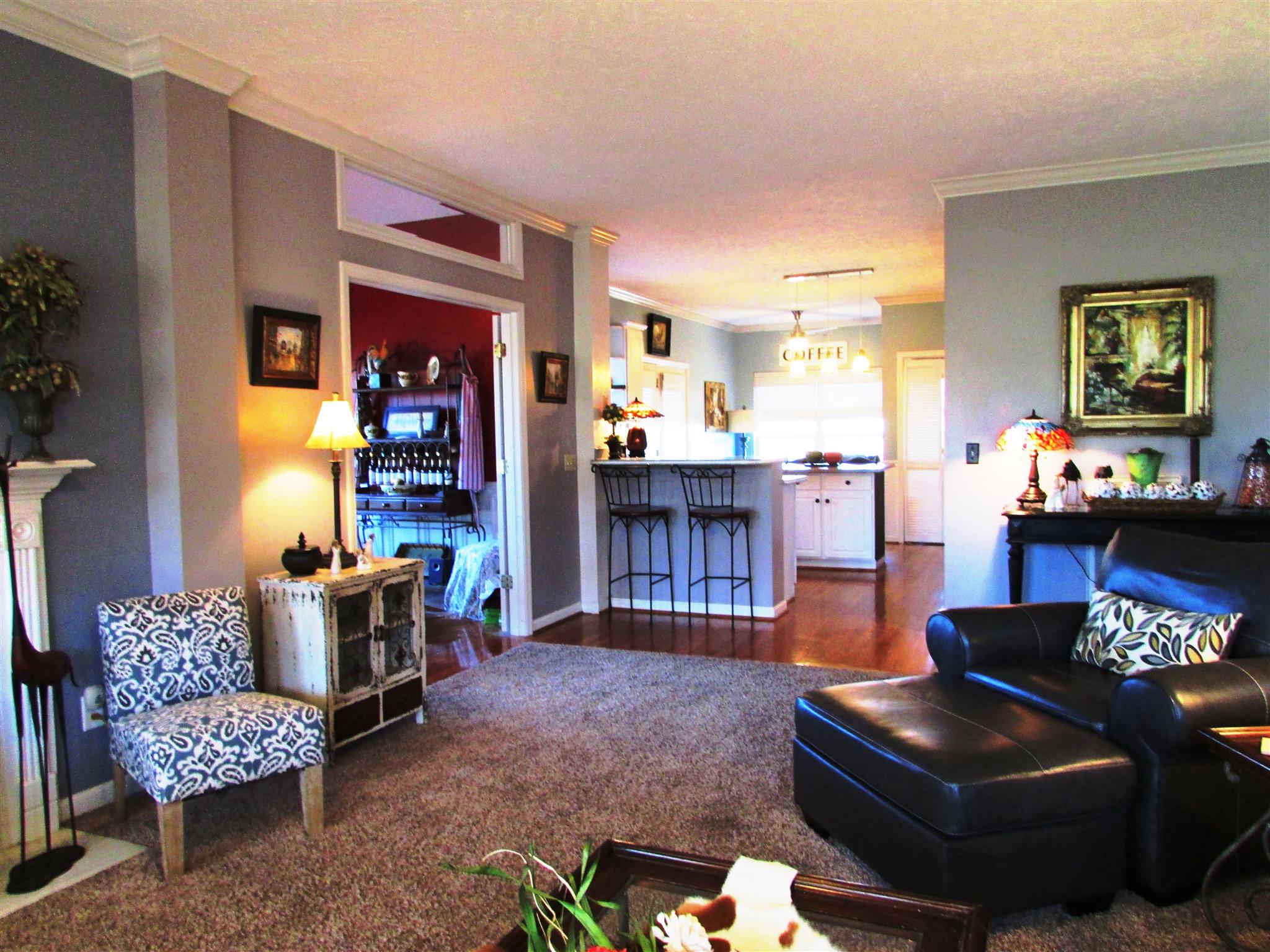 133 Lake Wood Road Lebanon, TN 37087 - Photo 4 of 30 ...And beautiful frise carpet & a look toward the eat-in kitchen