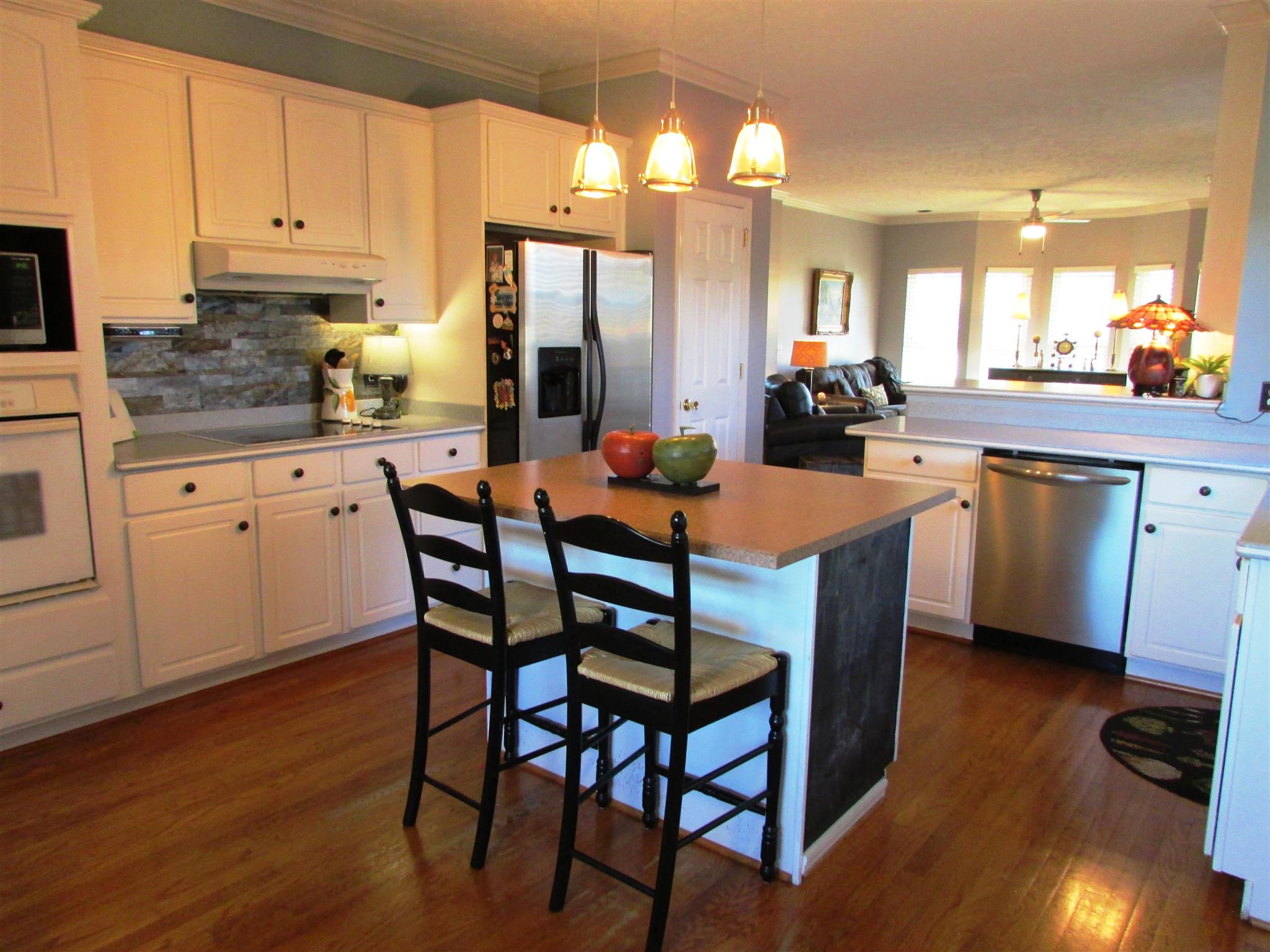 133 Lake Wood Road Lebanon, TN 37087 - Photo 7 of 30 ...And a sweet kitchen island.