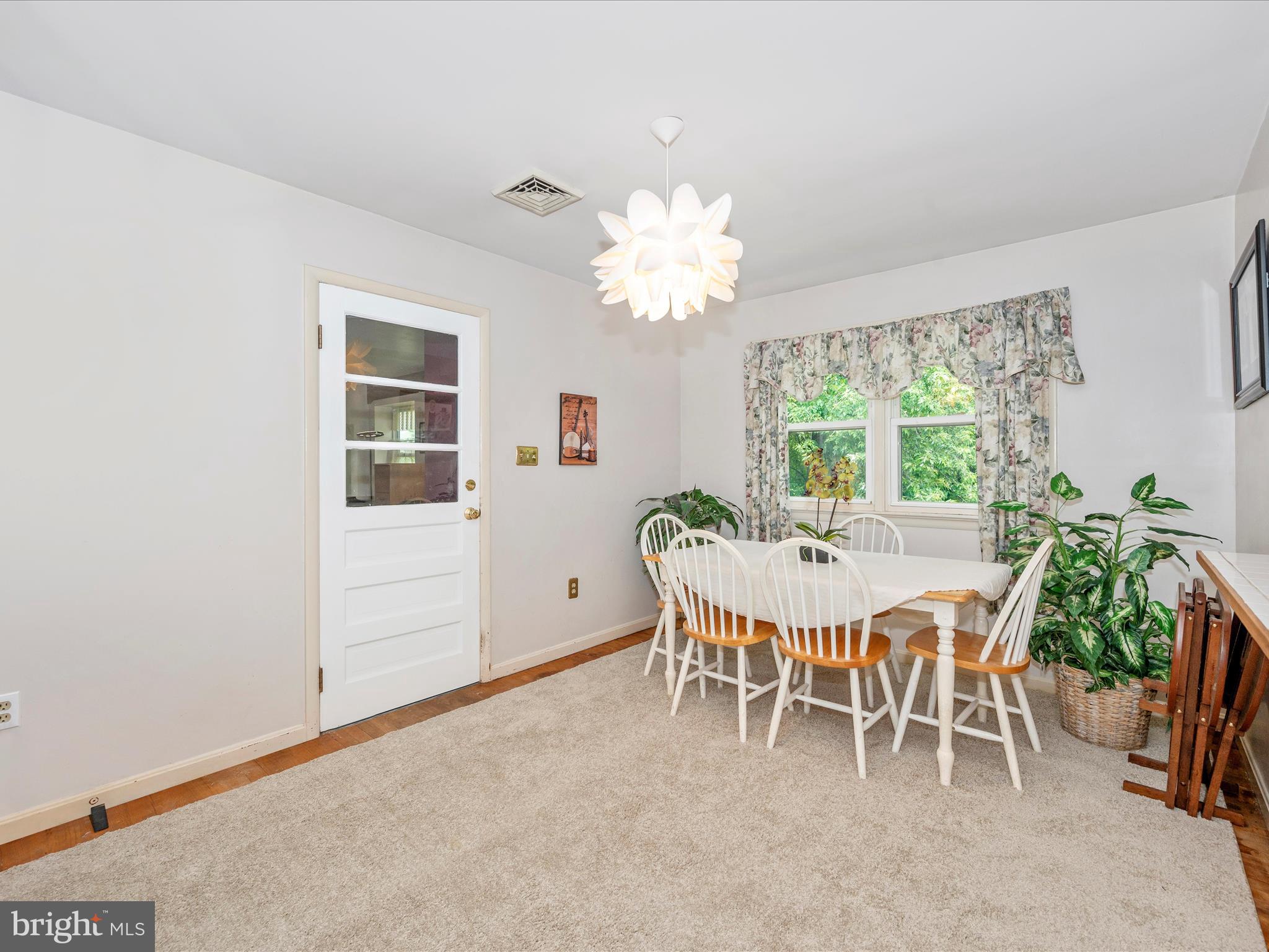 5203 New Design Road Frederick, MD 21703 - Photo 27 of 75 Dining Room