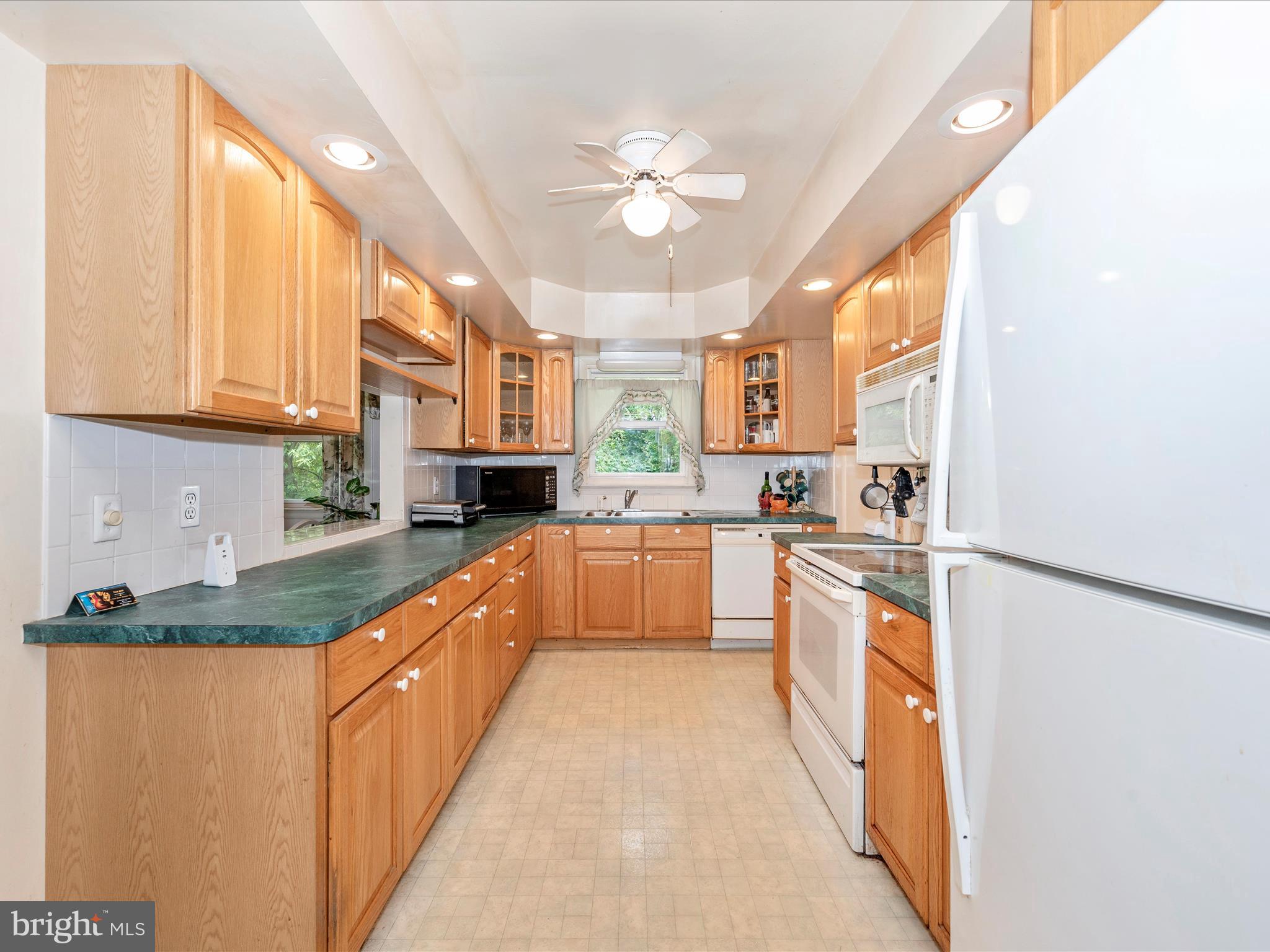 5203 New Design Road Frederick, MD 21703 - Photo 31 of 75 Kitchen