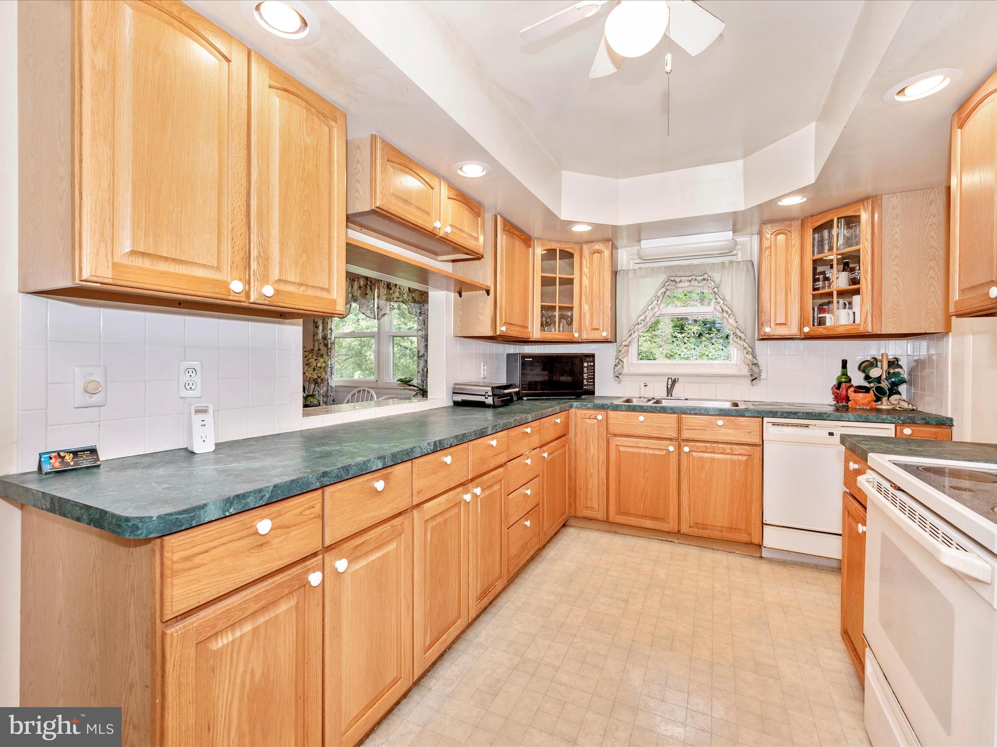 5203 New Design Road Frederick, MD 21703 - Photo 32 of 75 Kitchen