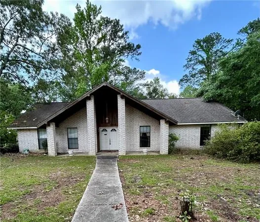 $2,200 | 143 Rue Esplanade, Slidell, LA 70461