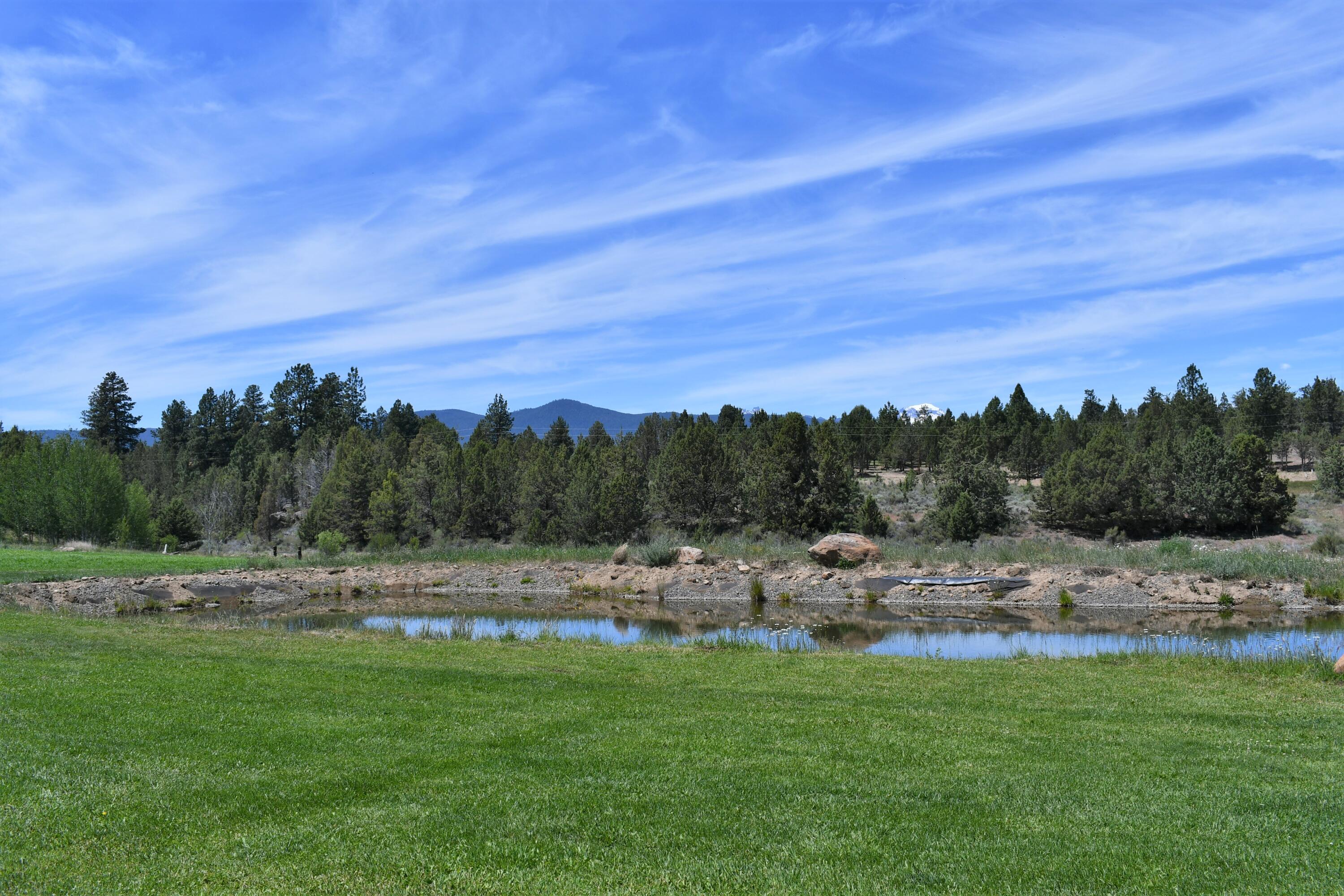 64473 Rock Springs Road Bend, OR 97703 - Photo 10 of 73 DSC_5290