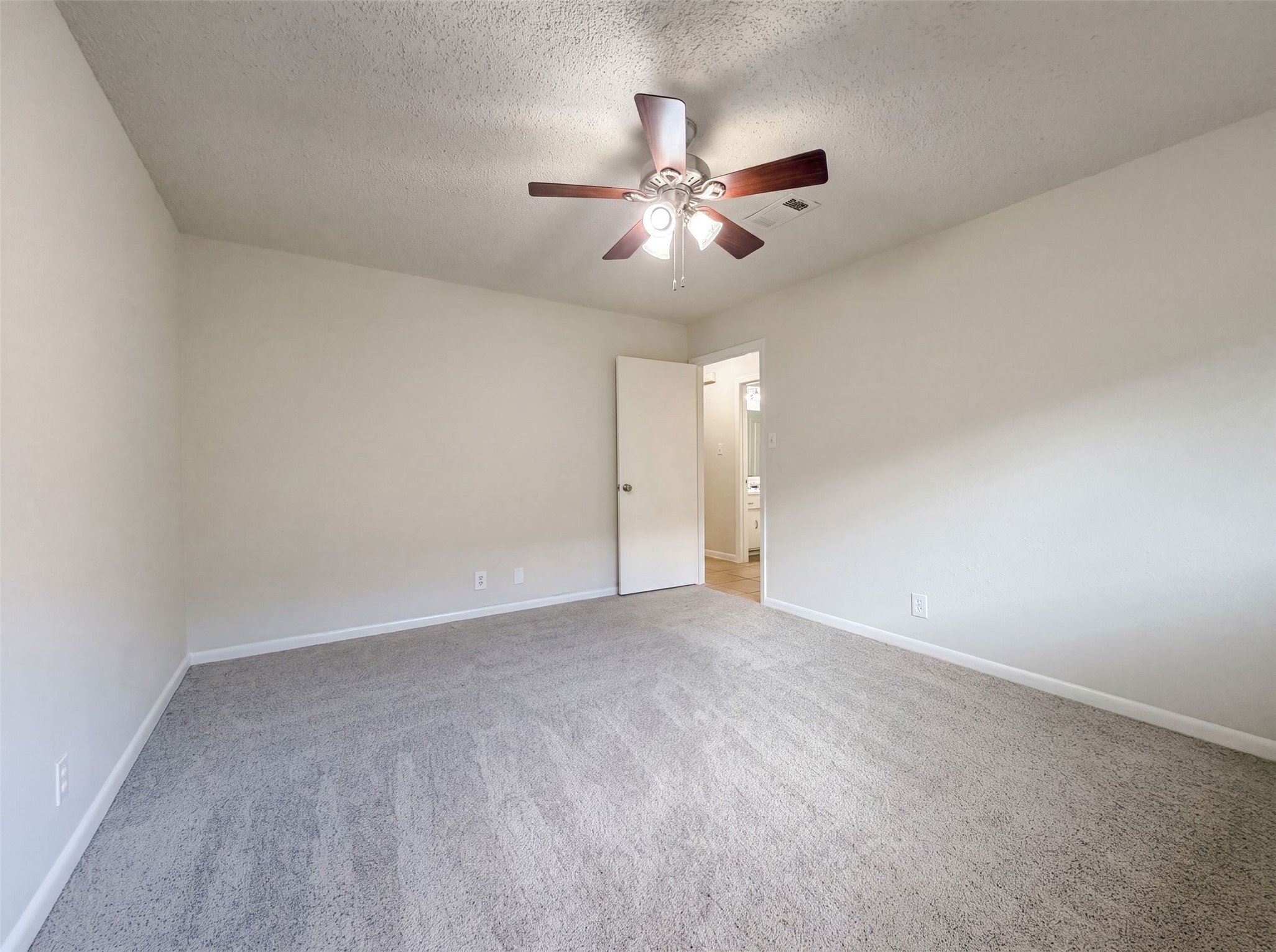 8 Sunnybrook Lane Angleton, TX 77515 - Photo 11 of 16
