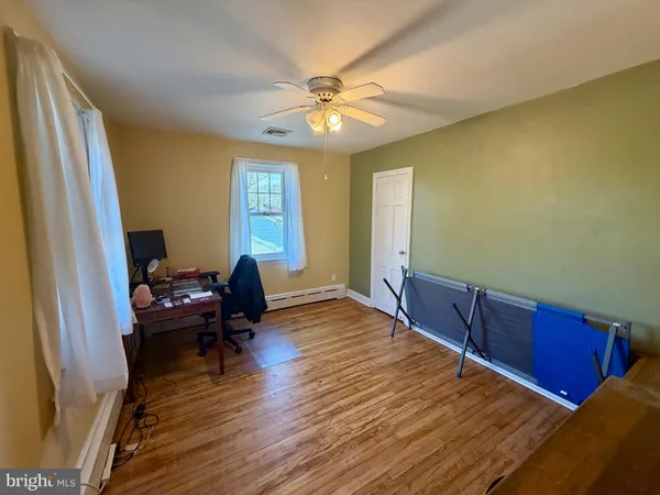 $3,100 | 757 Starr Street, Phoenixville, PA 19460