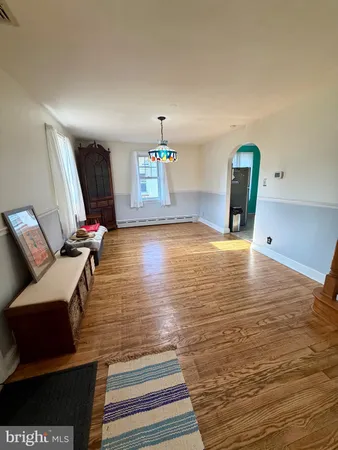 $3,100 | 757 Starr Street, Phoenixville, PA 19460