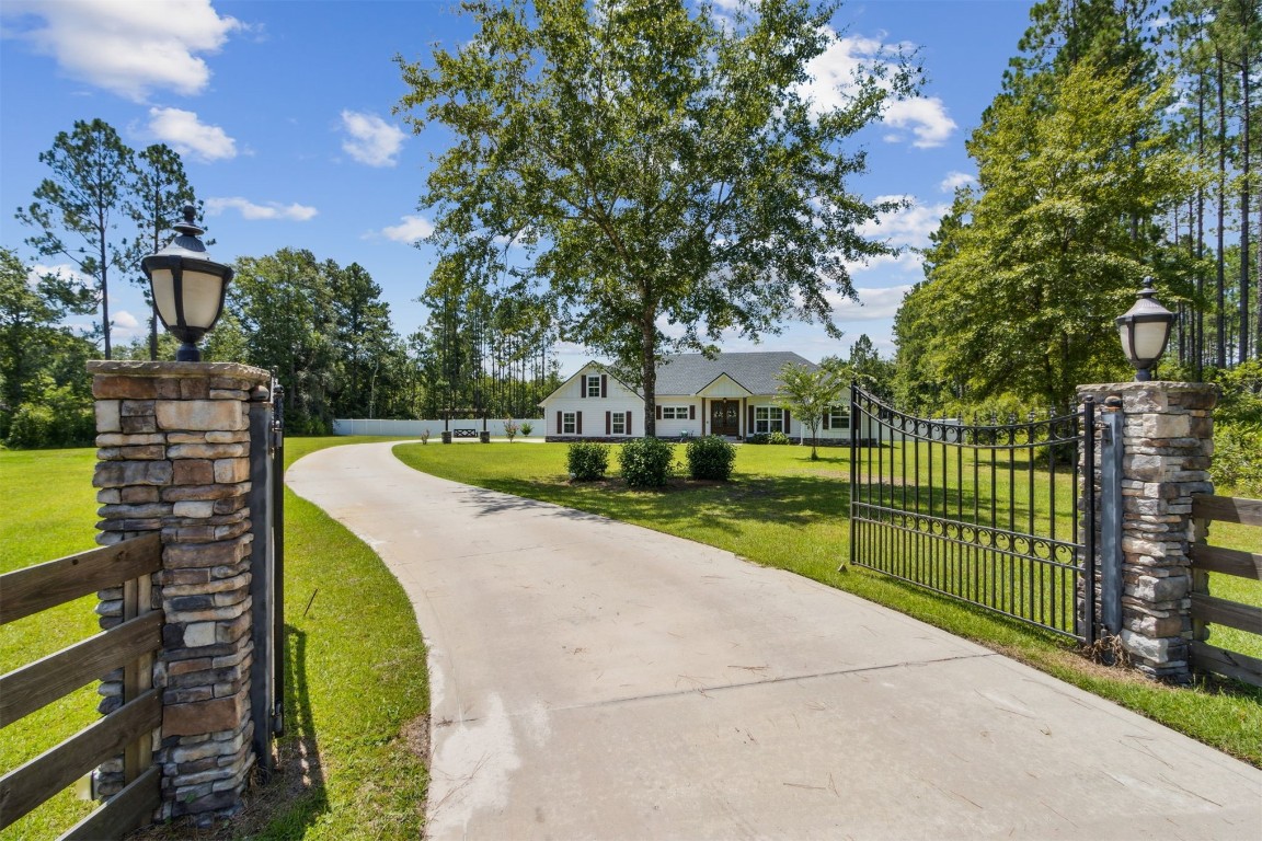 37221 Poole Road Hilliard, FL 32046 - Photo 1 of 67