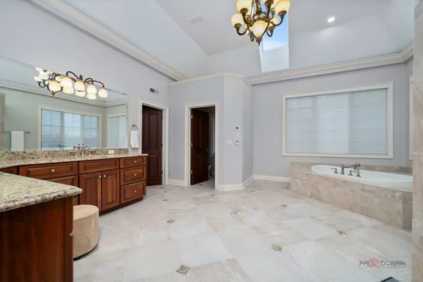 $2,550,000 | 435 Winfield Lane, Inverness, IL 60010