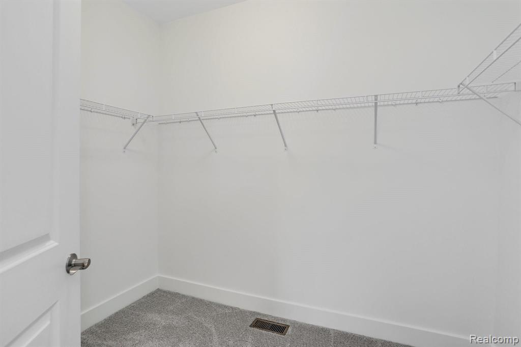 208 Mulberry Lane Rochester Hills, MI 48309 - Photo 22 of 28