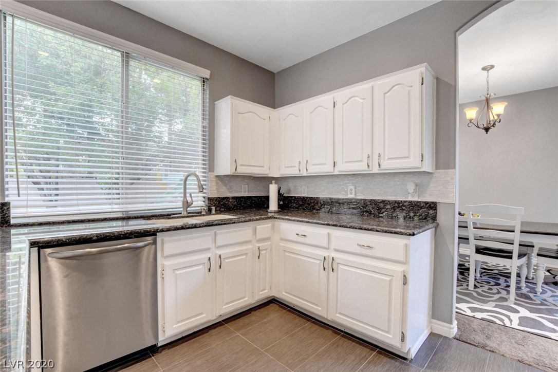 2000 Thunder Ridge Circle Henderson, NV 89012 - Photo 13 of 50 Gallery Image 13
