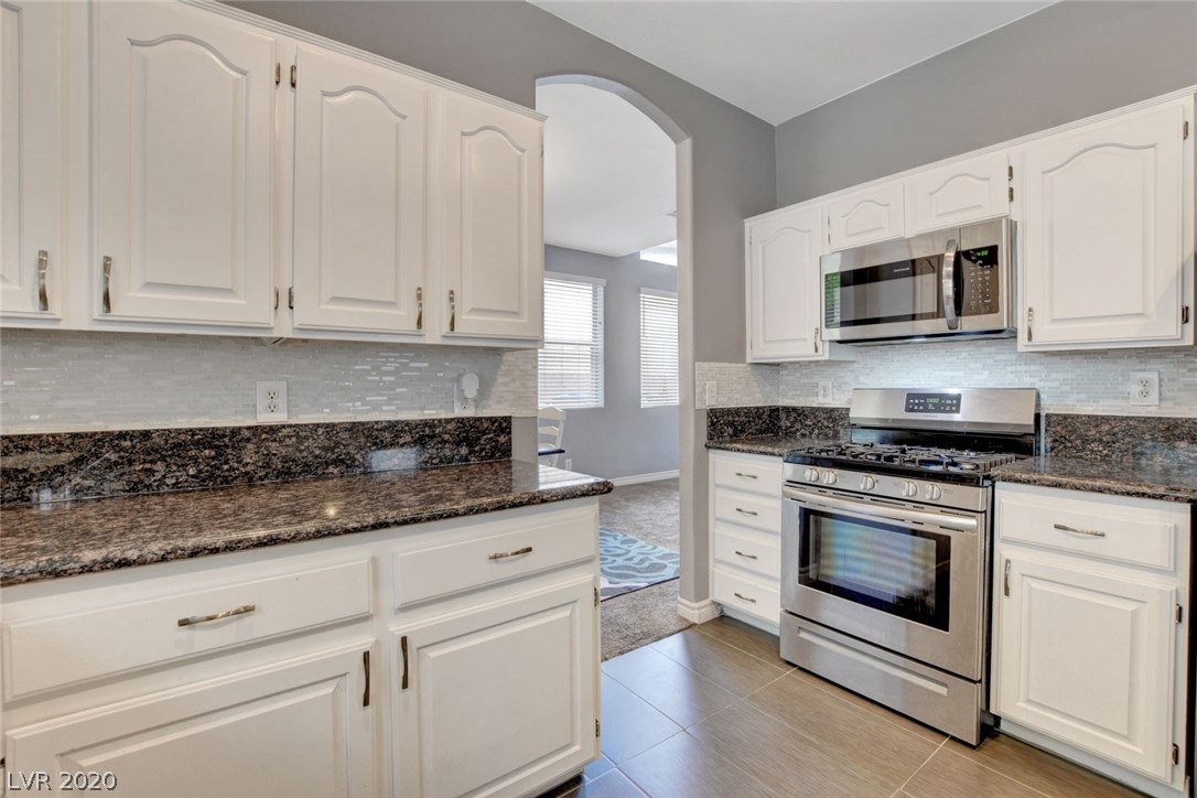 2000 Thunder Ridge Circle Henderson, NV 89012 - Photo 14 of 50 Gallery Image 14