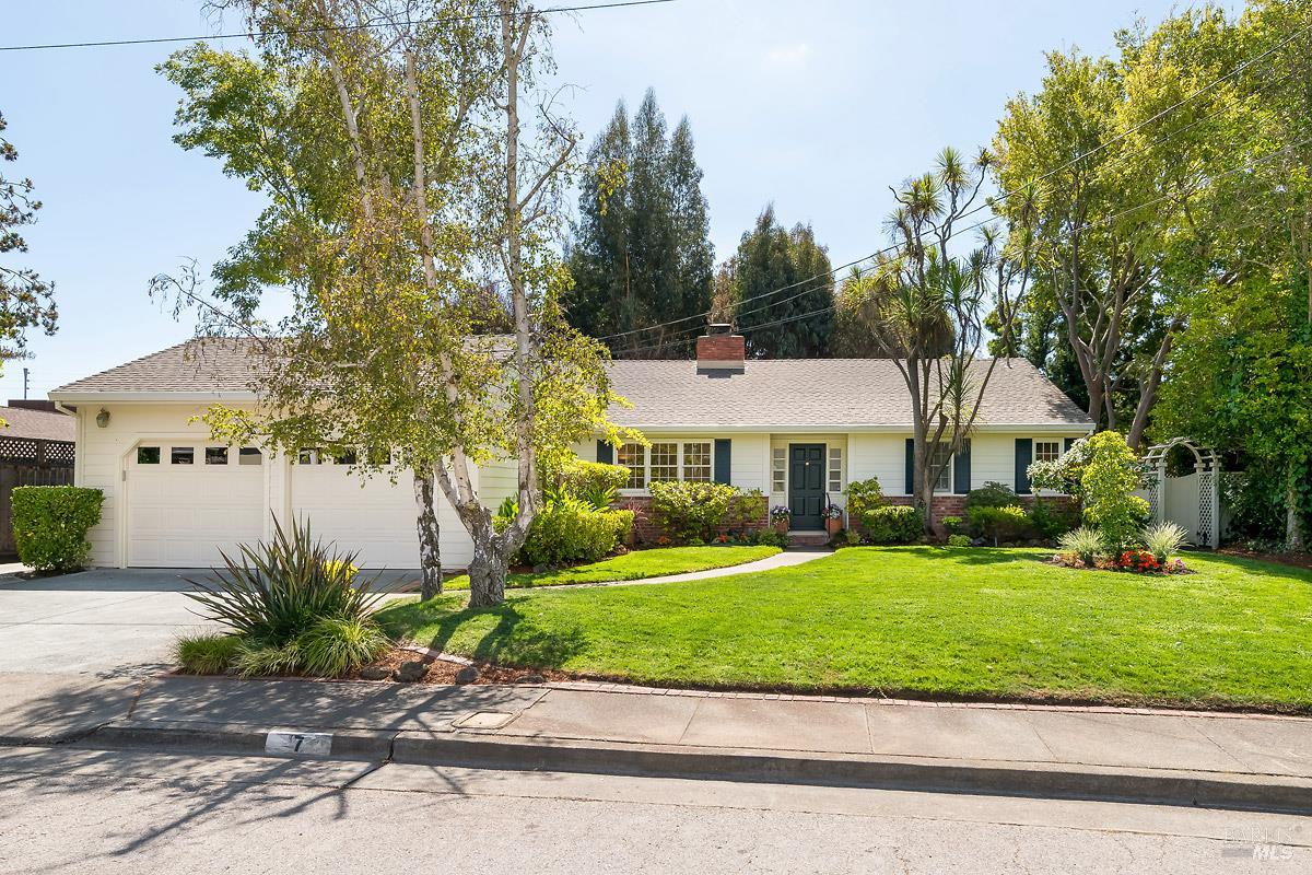 7 Locksly Lane San Rafael, CA 94901 - Photo 1 of 44 Gallery Image 1