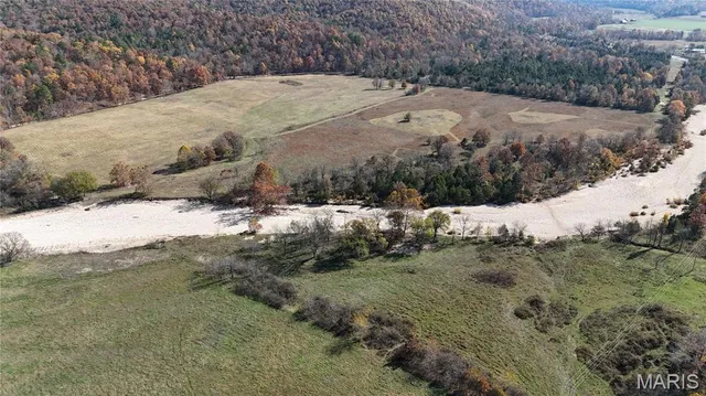 $900,000 | 700 County Road 700, Ellington, MO 63638