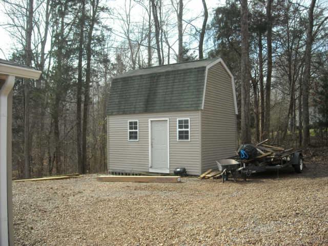1008 Perry Road Chapmansboro, TN 37035 - Photo 18 of 20 Storage building