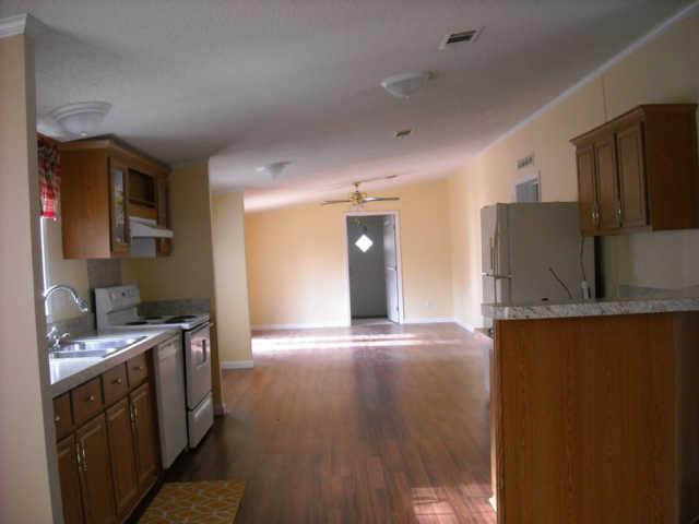 1008 Perry Road Chapmansboro, TN 37035 - Photo 3 of 20 Kitchen
