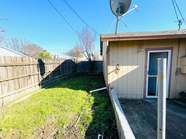 $399,000 | 624 Bowlen Drive, West Sacramento, CA 95605