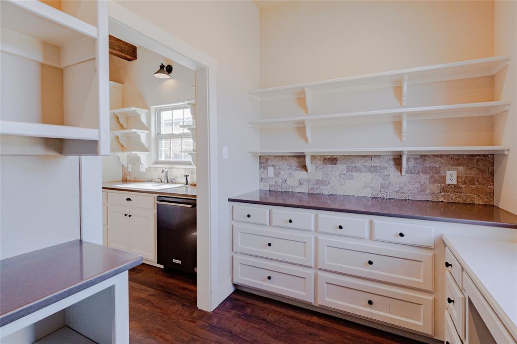 1433 County Road 1180 Decatur, TX 76234 - Photo 8 of 36