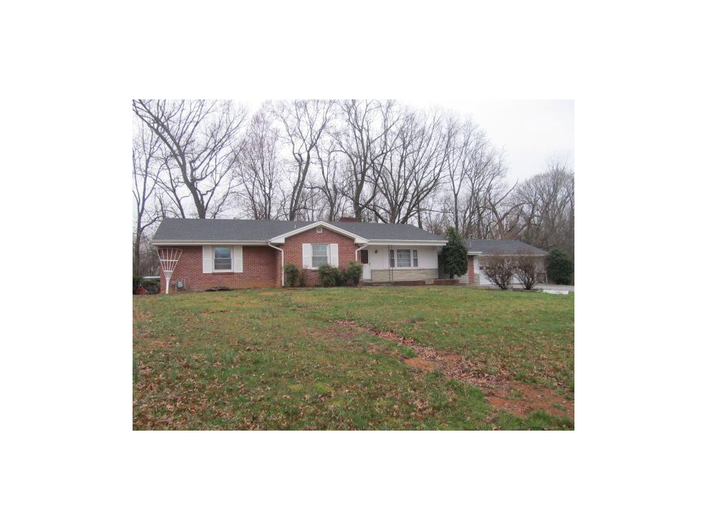 132 Greendale Road Johnson City, TN 37601 - Photo 2 of 9 Curb appeal