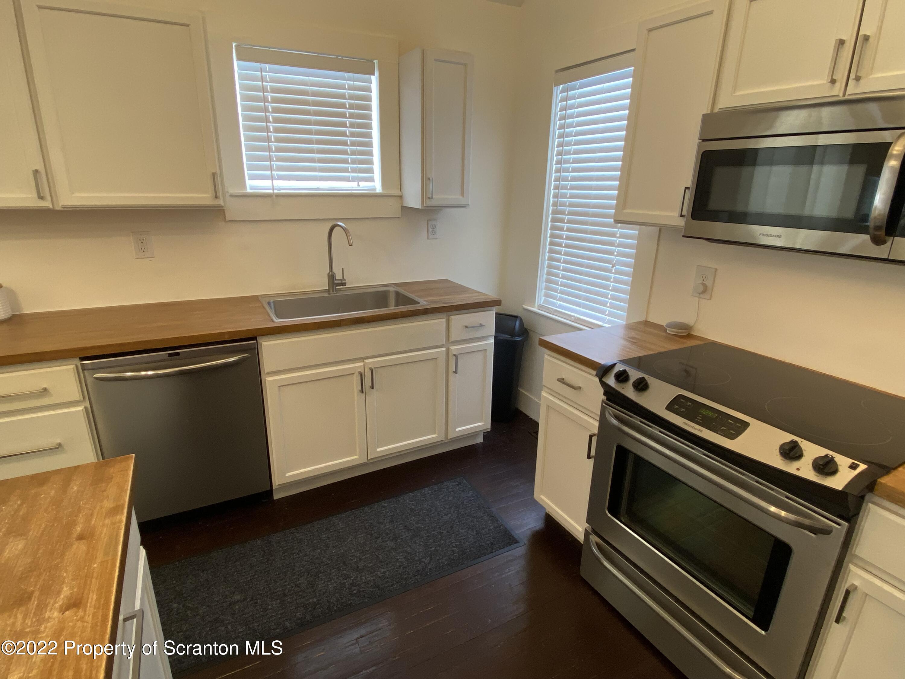 410 Willowbrook Road Clarks Summit, PA 18411 - Photo 11 of 26 Gallery Image 11