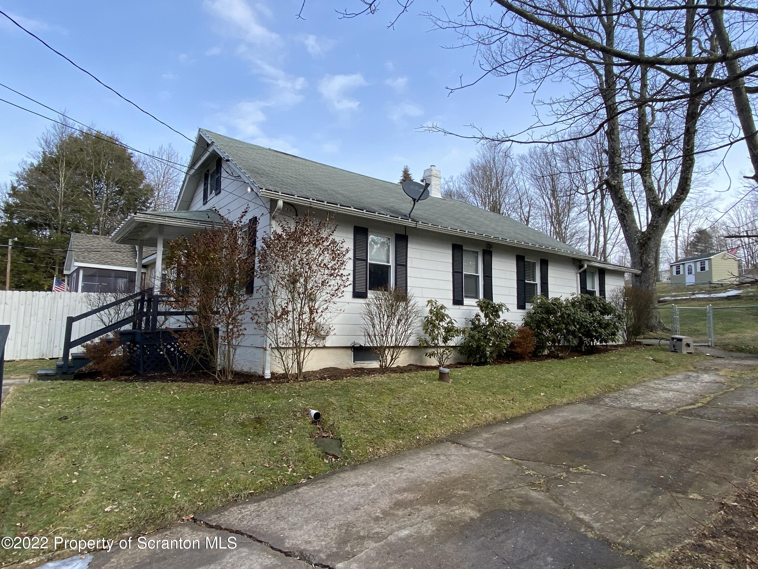 410 Willowbrook Road Clarks Summit, PA 18411 - Photo 5 of 26 Gallery Image 5