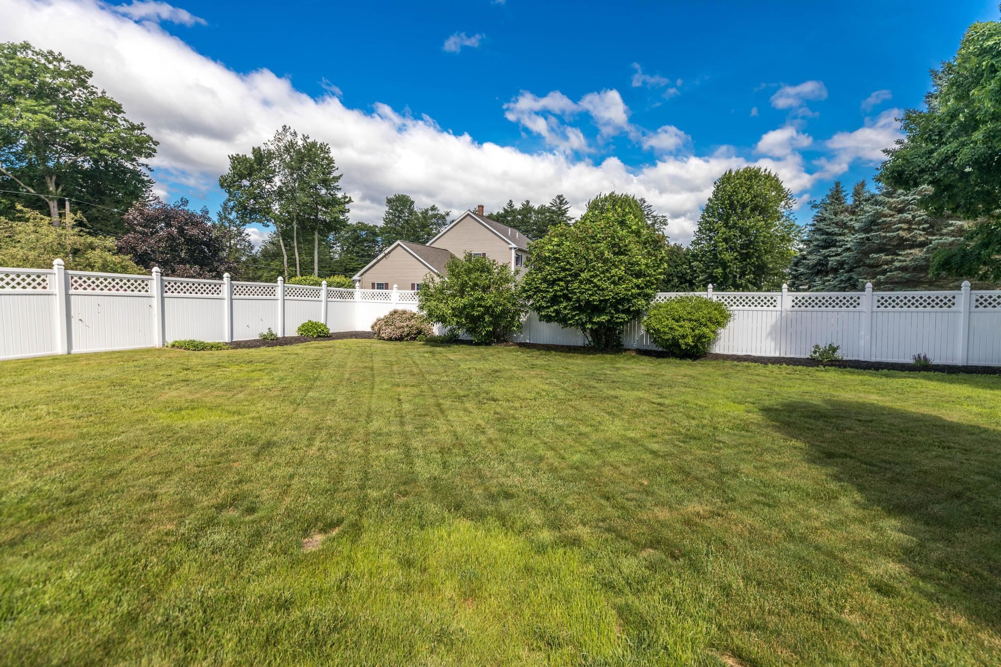 7 Lisa Lane Rochester, NH 03868 - Photo 15 of 60