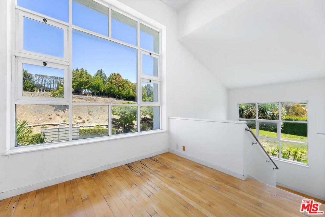 6081 Cavalleri Road Malibu, CA 90265 - Photo 16 of 52