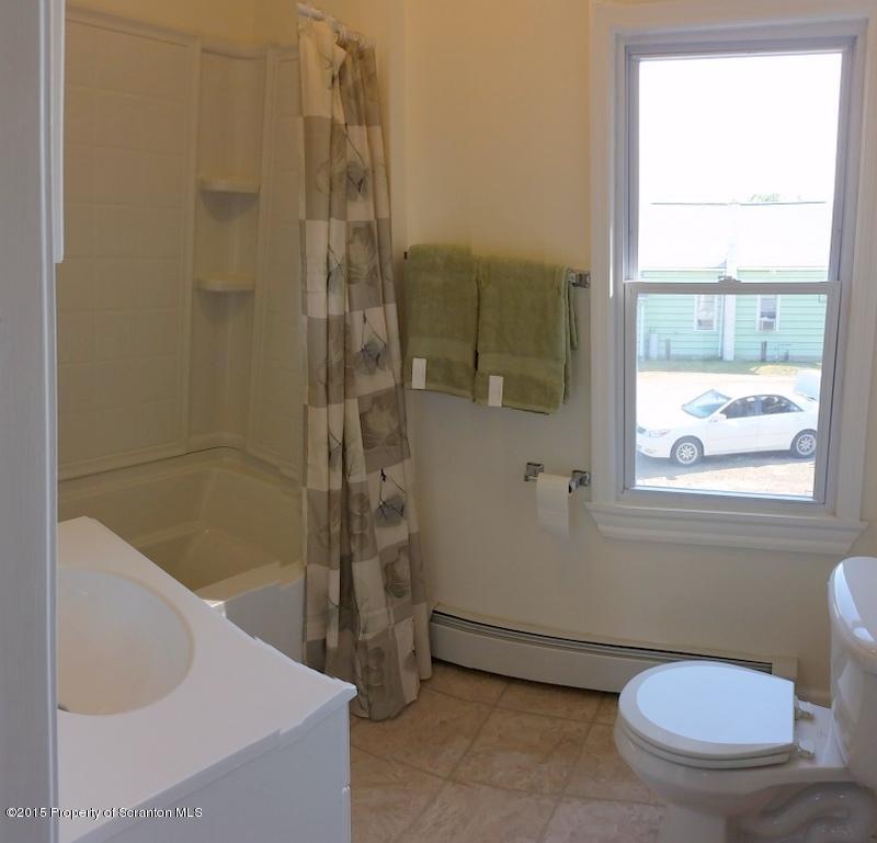 822 Walnut Street Avoca, PA 18641 - Photo 10 of 15 Gallery Image 10