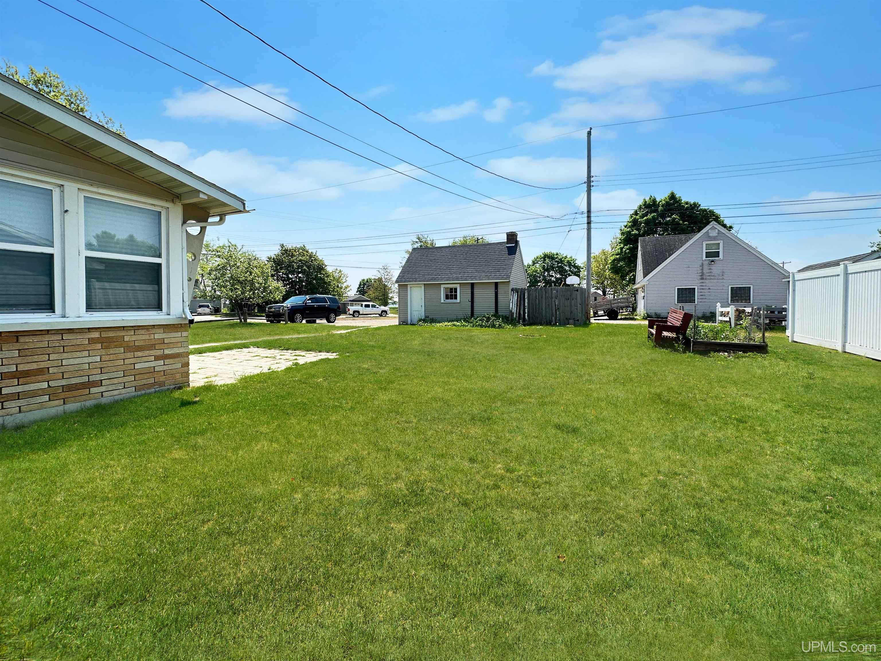 1715 South 22nd Street Escanaba, MI 49829 - Photo 15 of 17