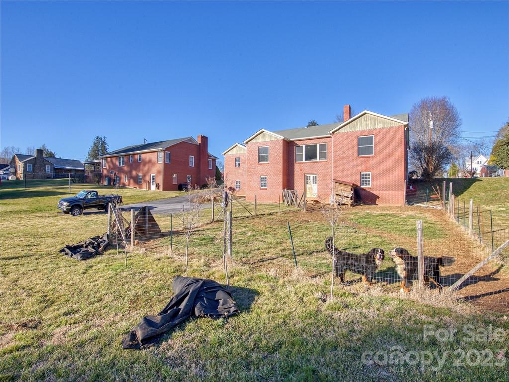 74 Rhoda Street Canton, NC 28716 - Photo 3 of 34 Gallery Image 3