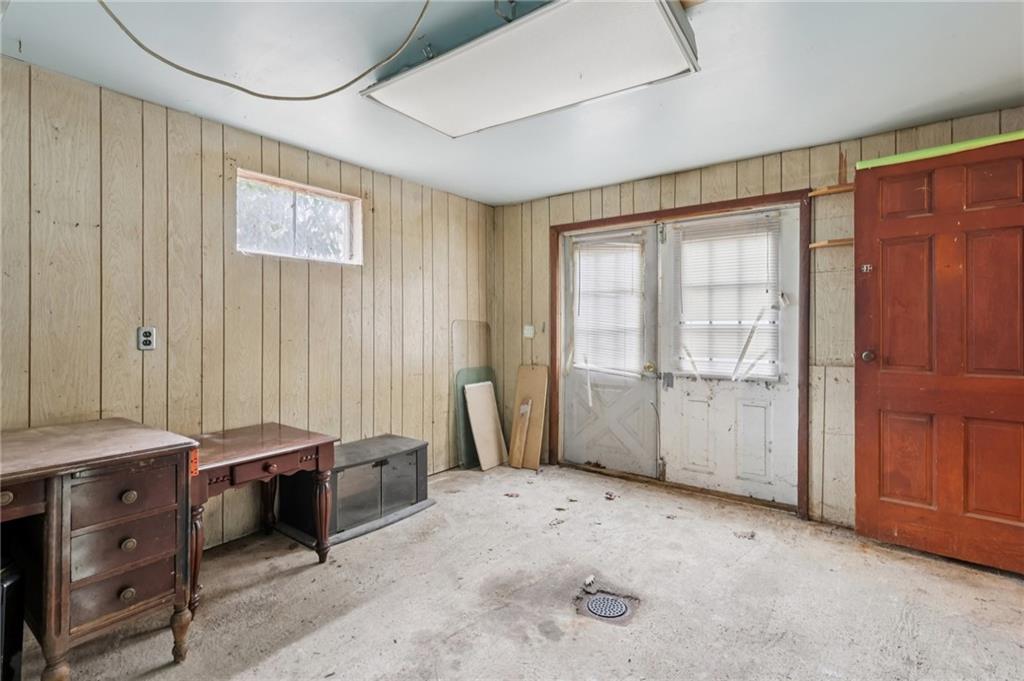 174 Whiteshill Road Rochester, PA 15074 - Photo 37 of 50 Gallery Image 37